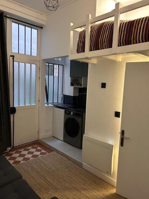 Appartement Cosy Renovated Republique Parijs